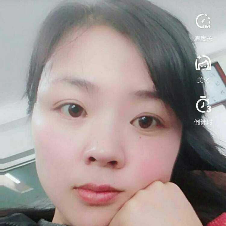 除了堅強我別無選