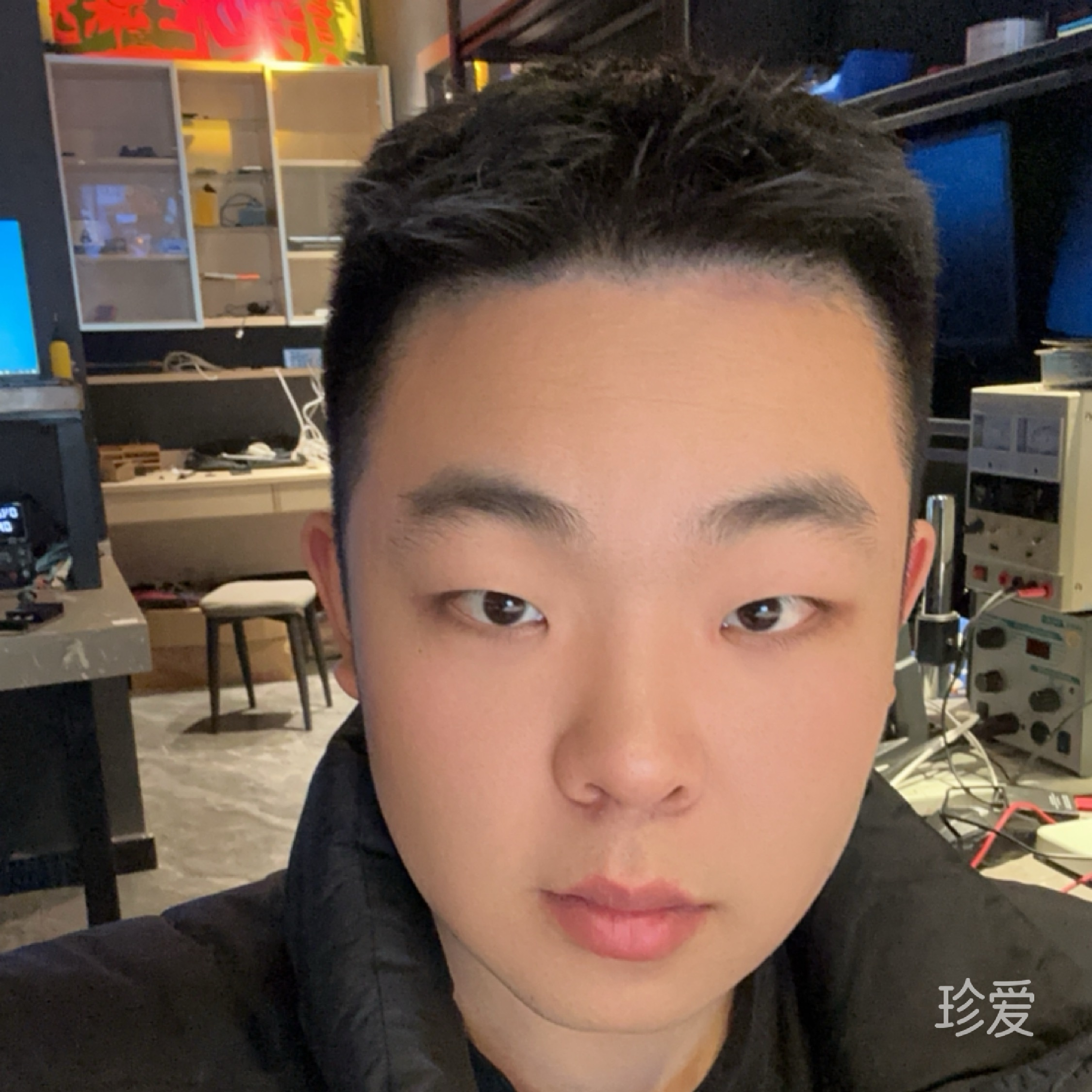 贾英俊