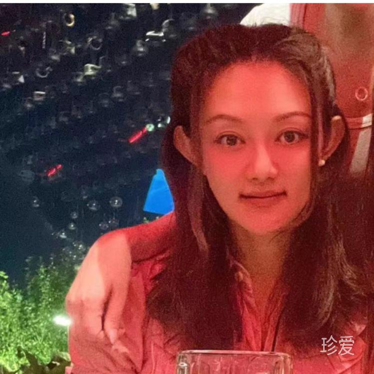开心的小松鼠