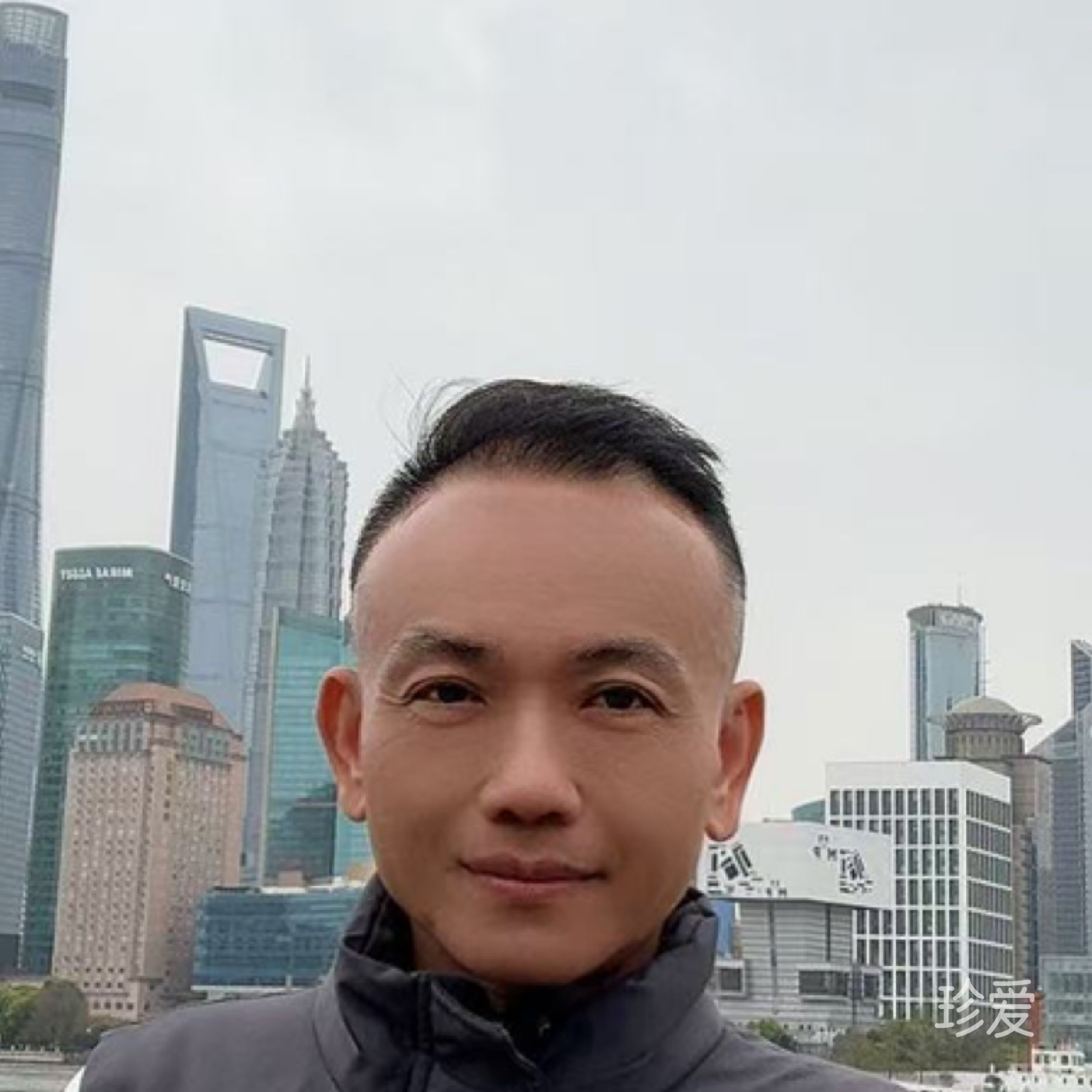 雨落无尘