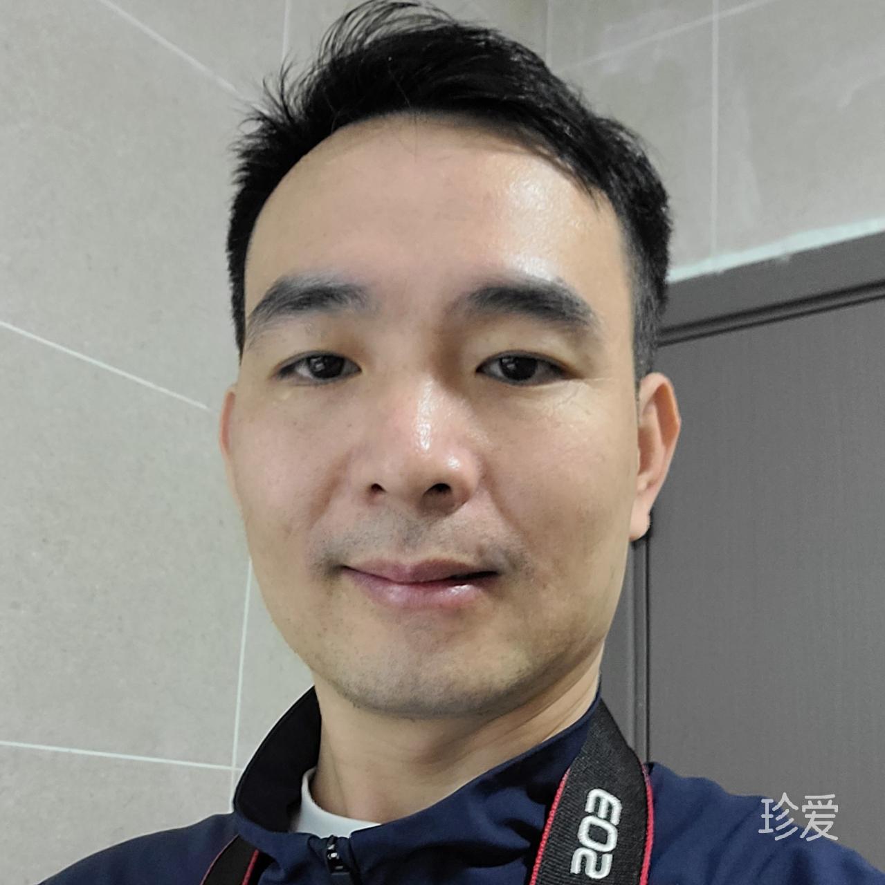 夜空下的心灵之约