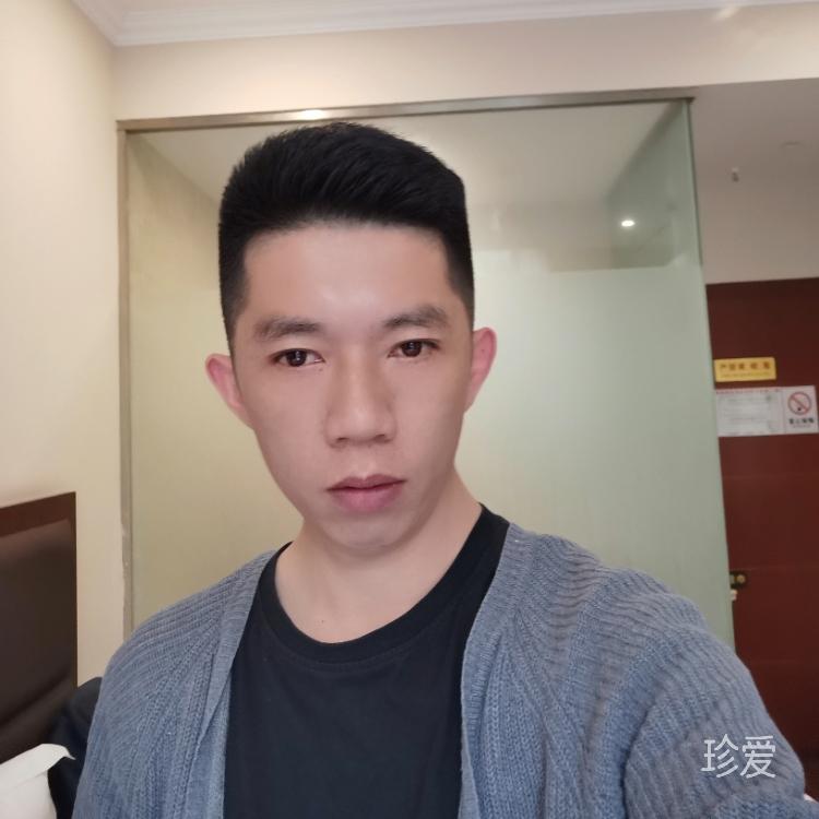 冰蓝湖