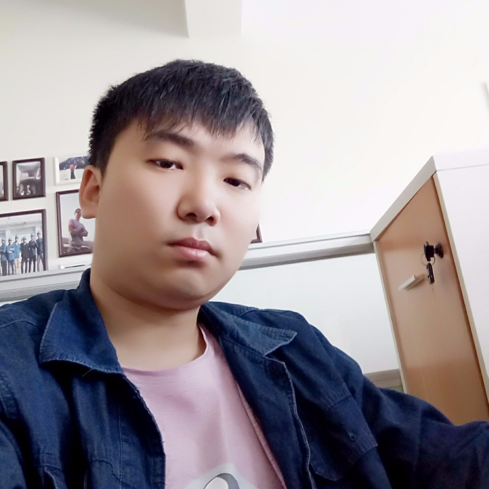 想戴戒指的男人