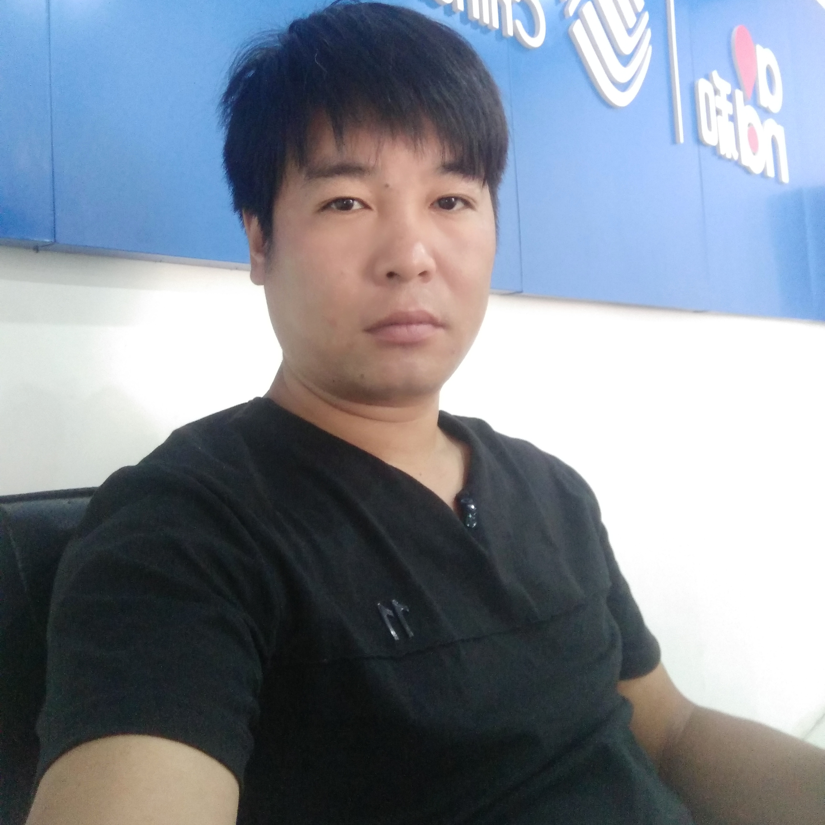 眼淚迷失了自我