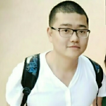 想來想去還是叫彭彭吧