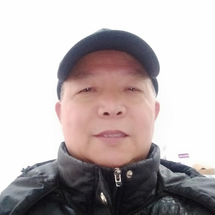 無(wú)風(fēng)水面