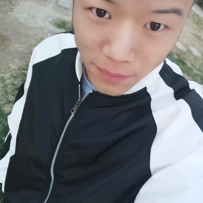 菩提樹下割肉喂鷹