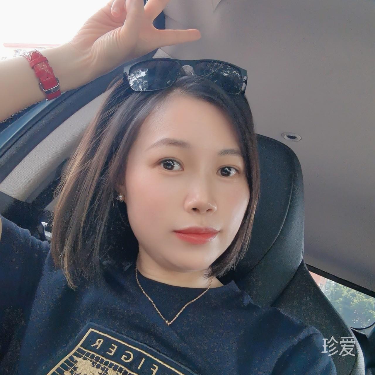 飾演美麗故事主人