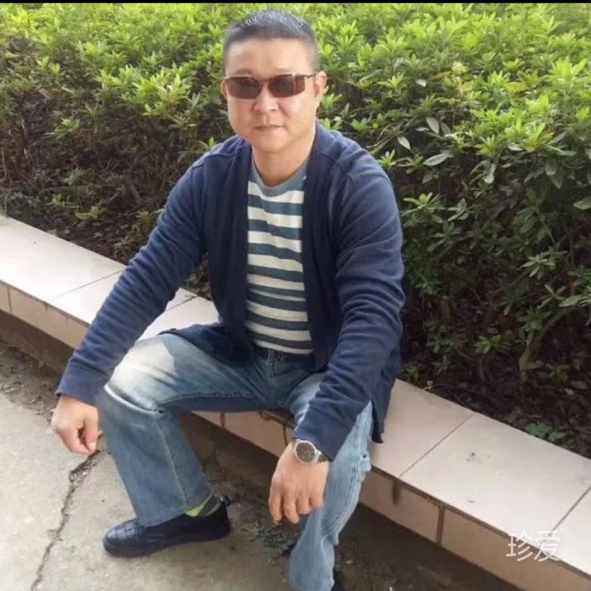 尋一個(gè)擁抱