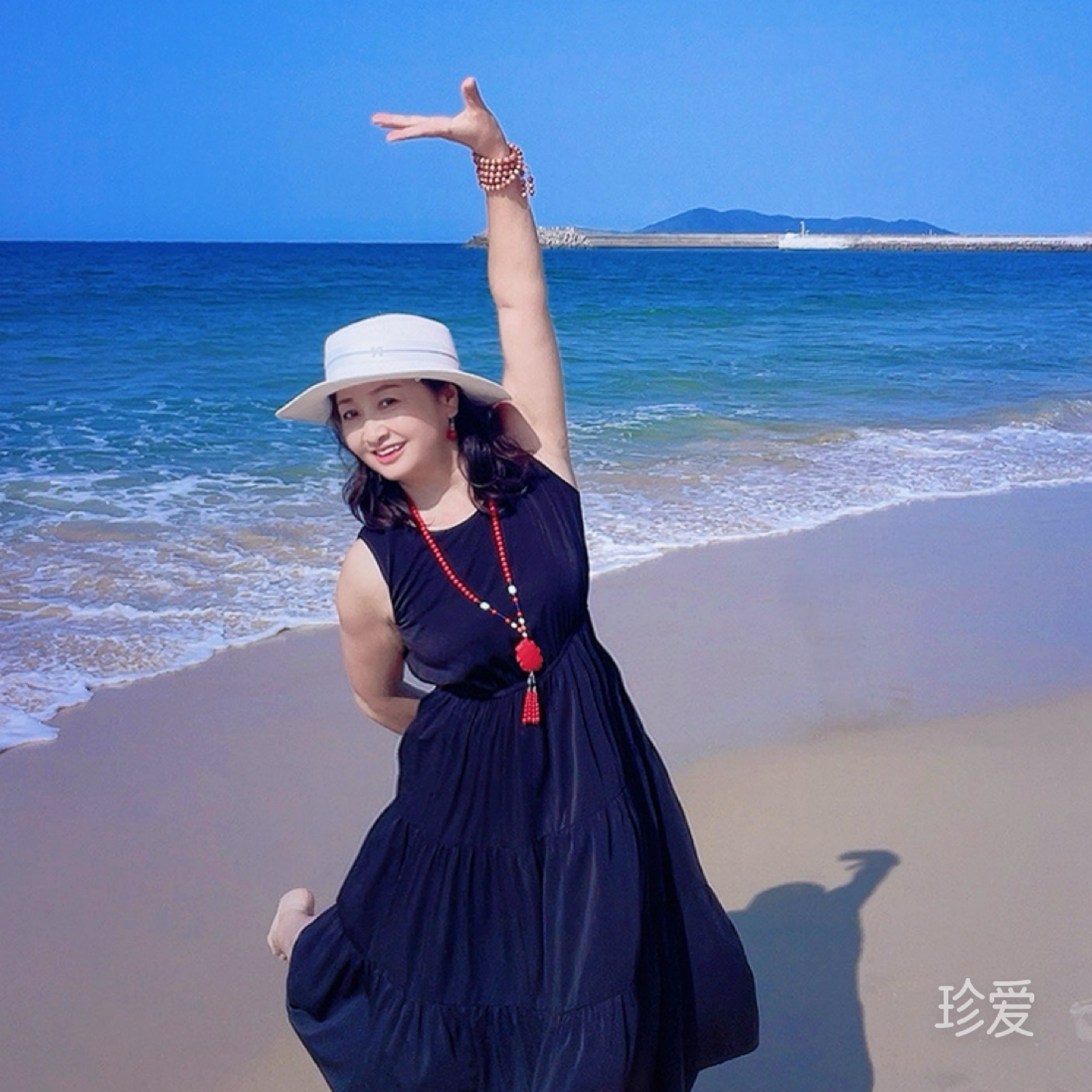 蔚蓝色的海