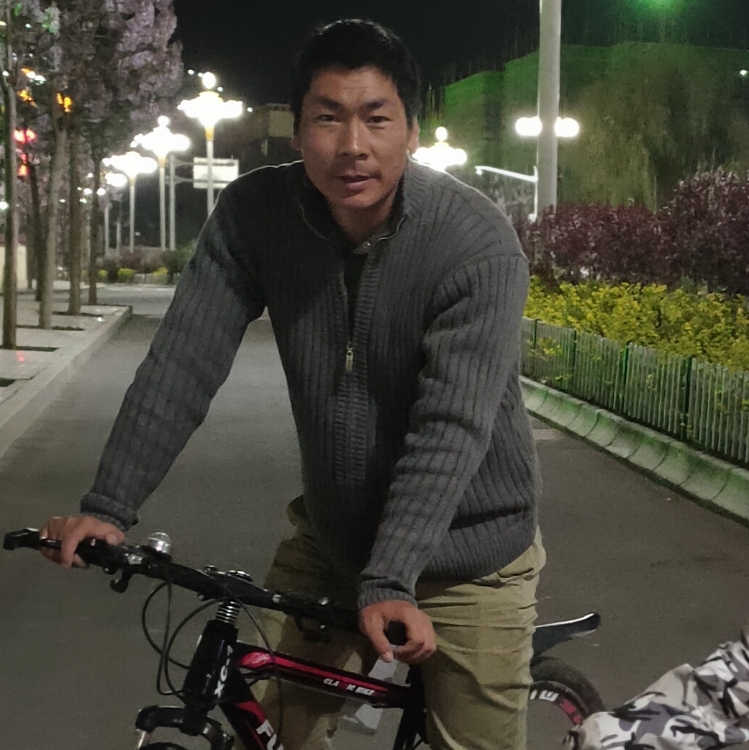 龍?jiān)诰€(xiàn)