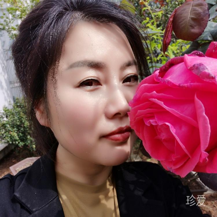 一個(gè)愛(ài)笑的人