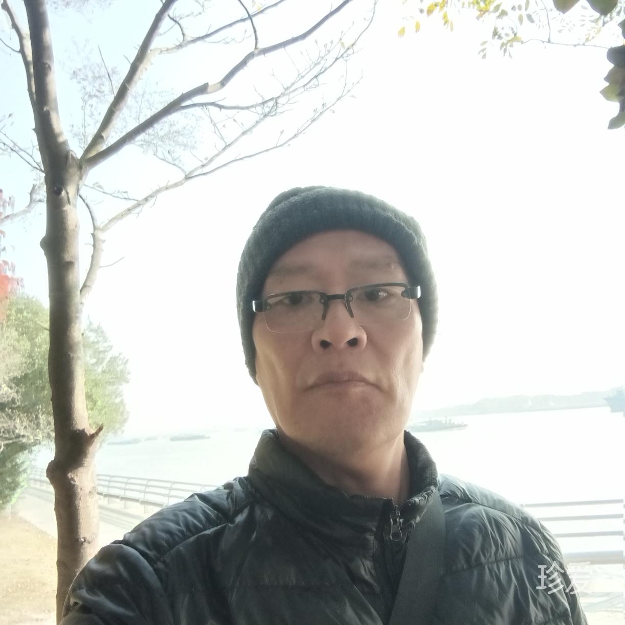 醉眼忘凡尘