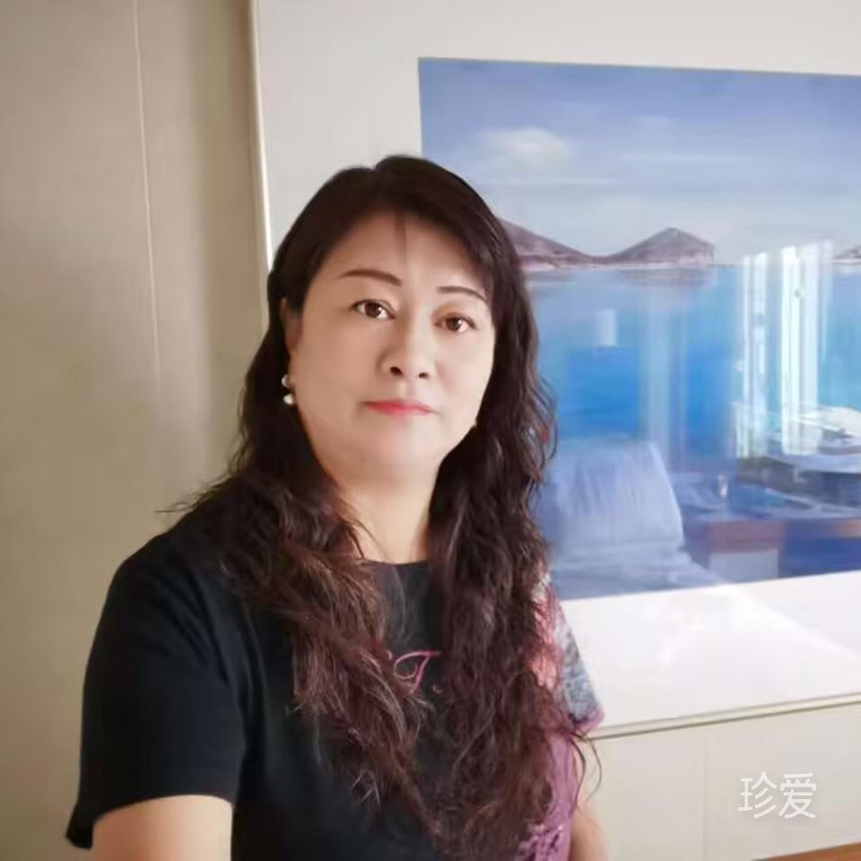 天空粉蓝