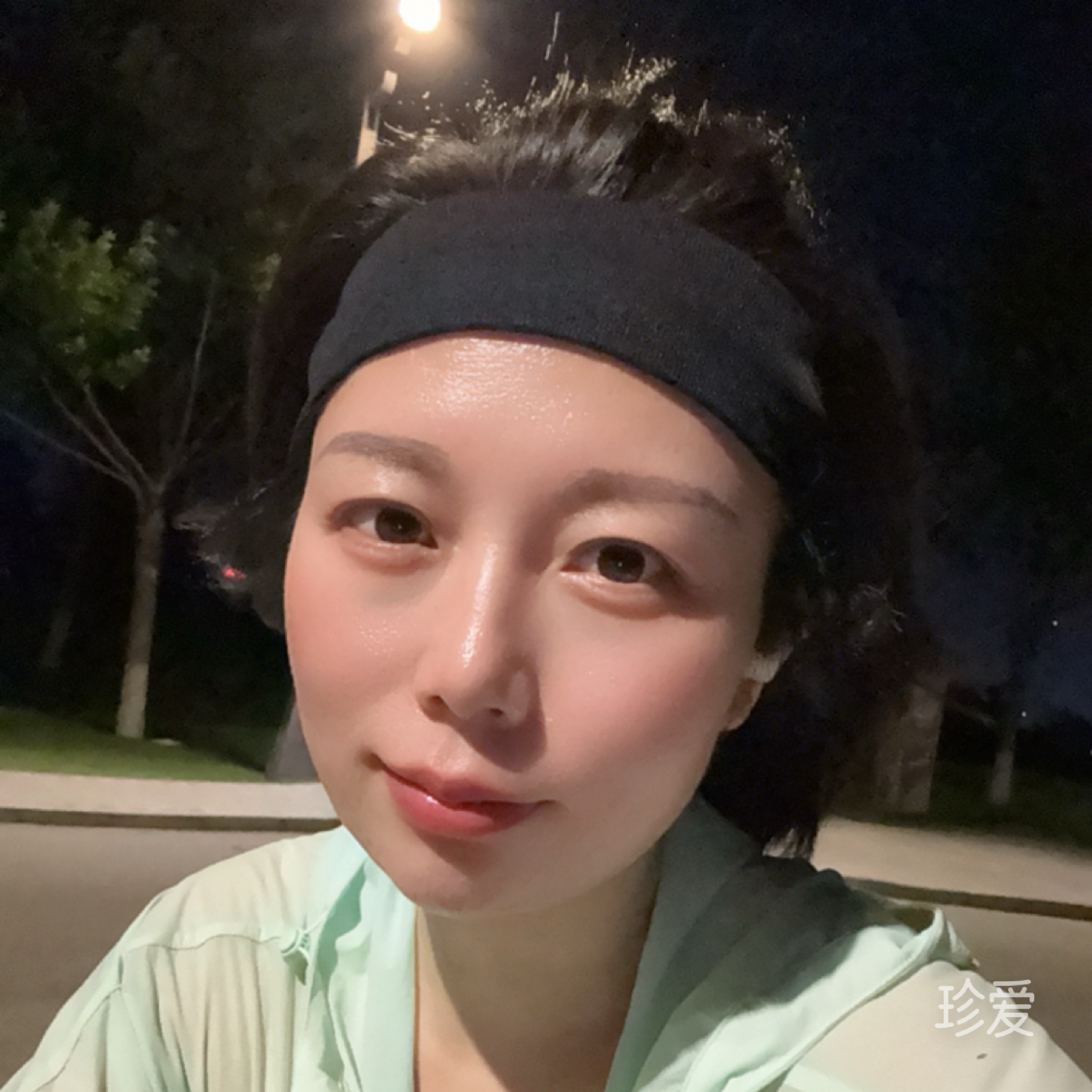 婧雅拒绝抽烟者