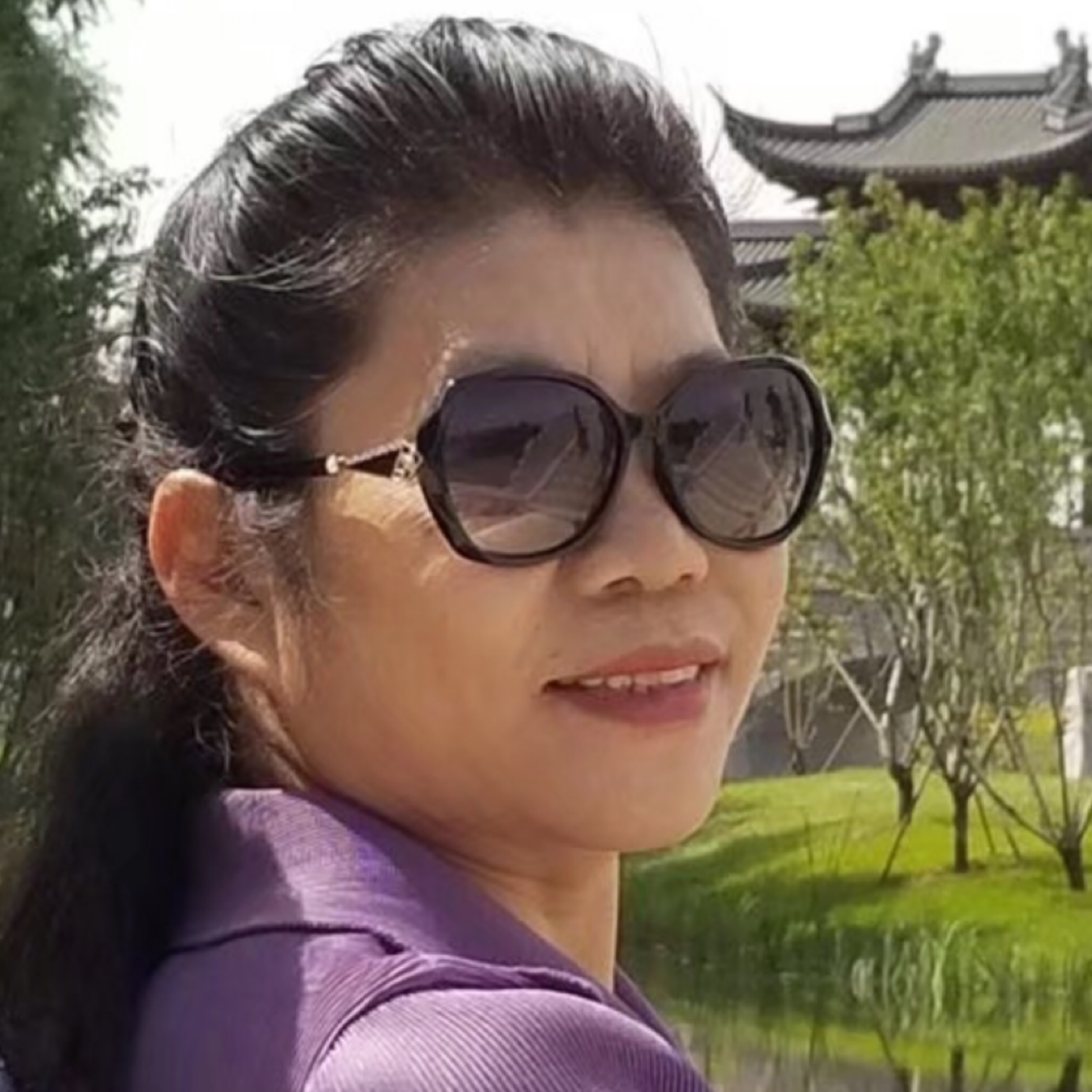 阳光下的雨花石