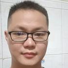 八月