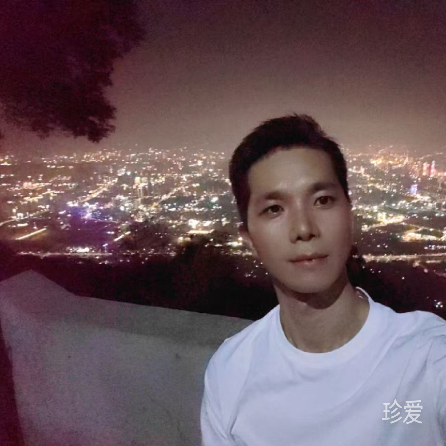 皓月