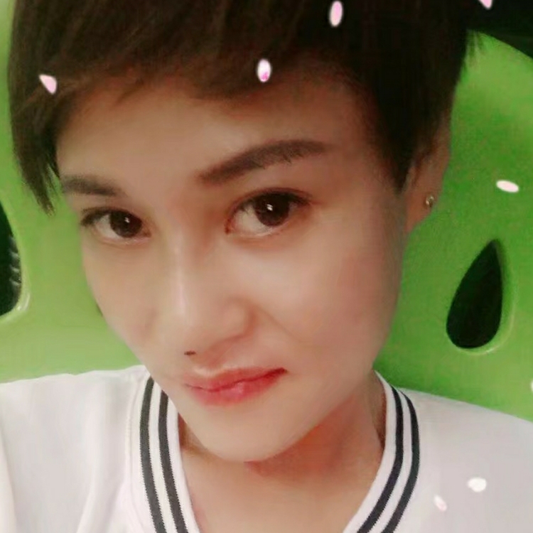 跳進(jìn)海裹去躲雨