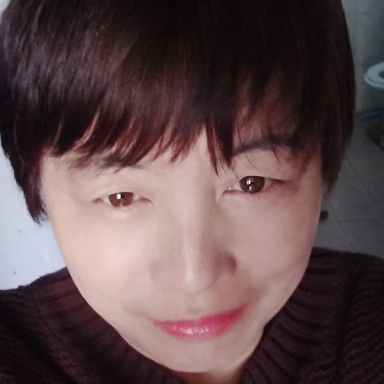 薔薇紫陌傲雪寒梅