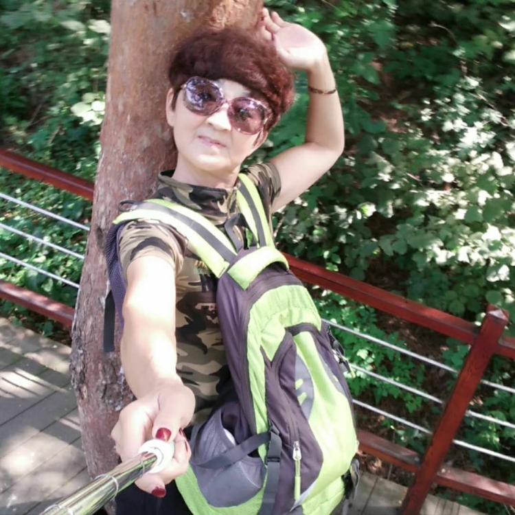 攜手看夕陽(yáng)