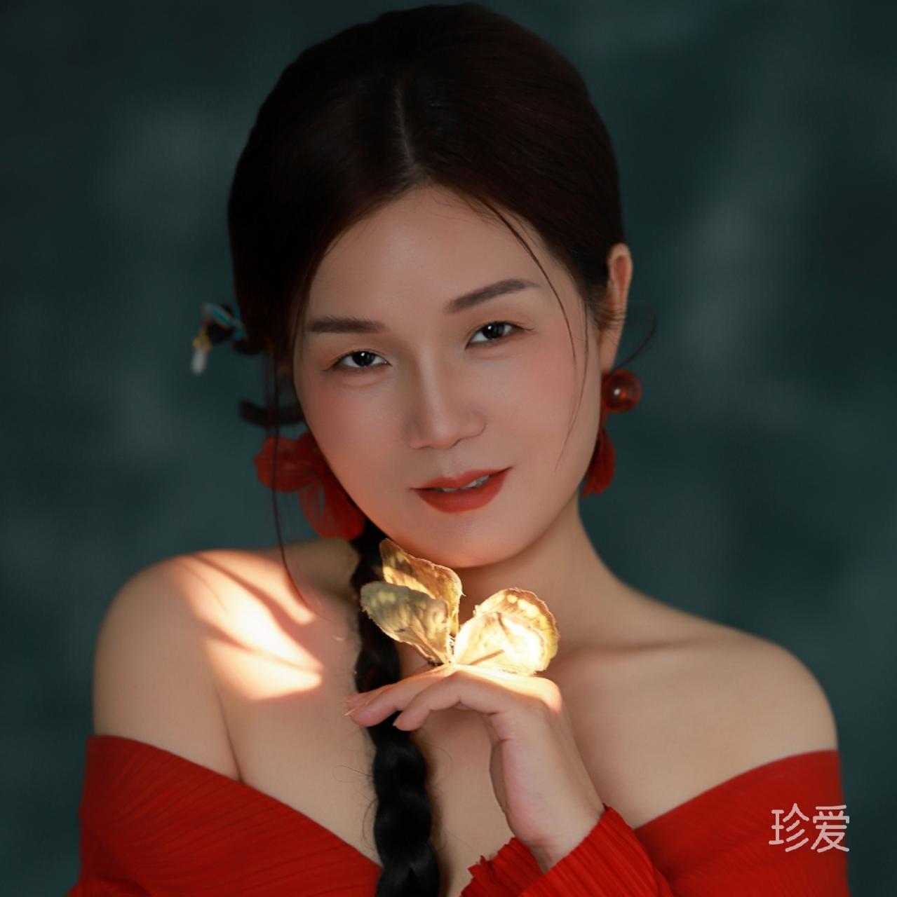 欣然