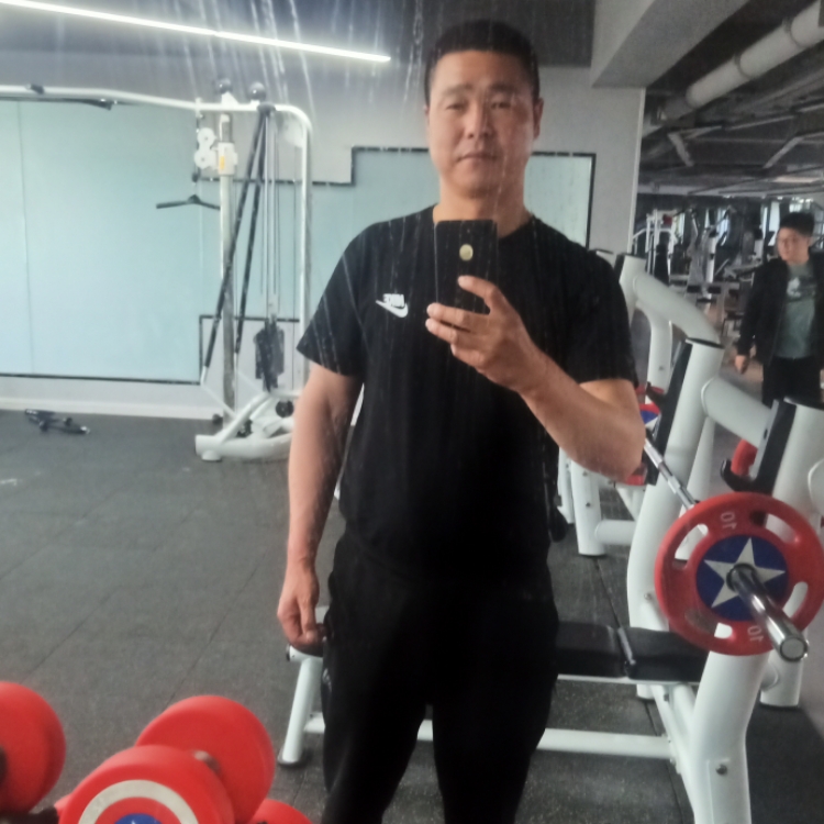 醉月茫茫人海中