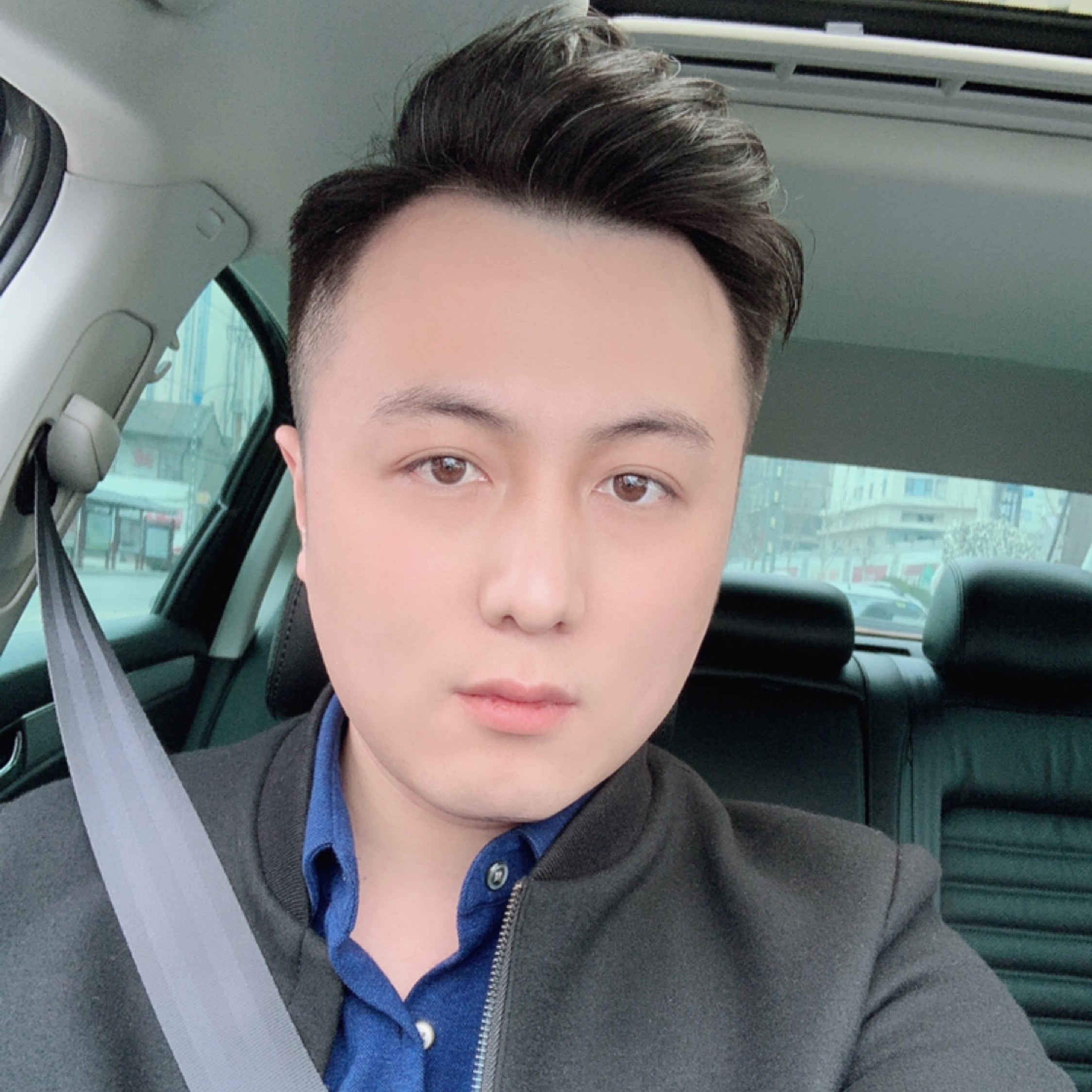 喜歡艾露莎的納茲