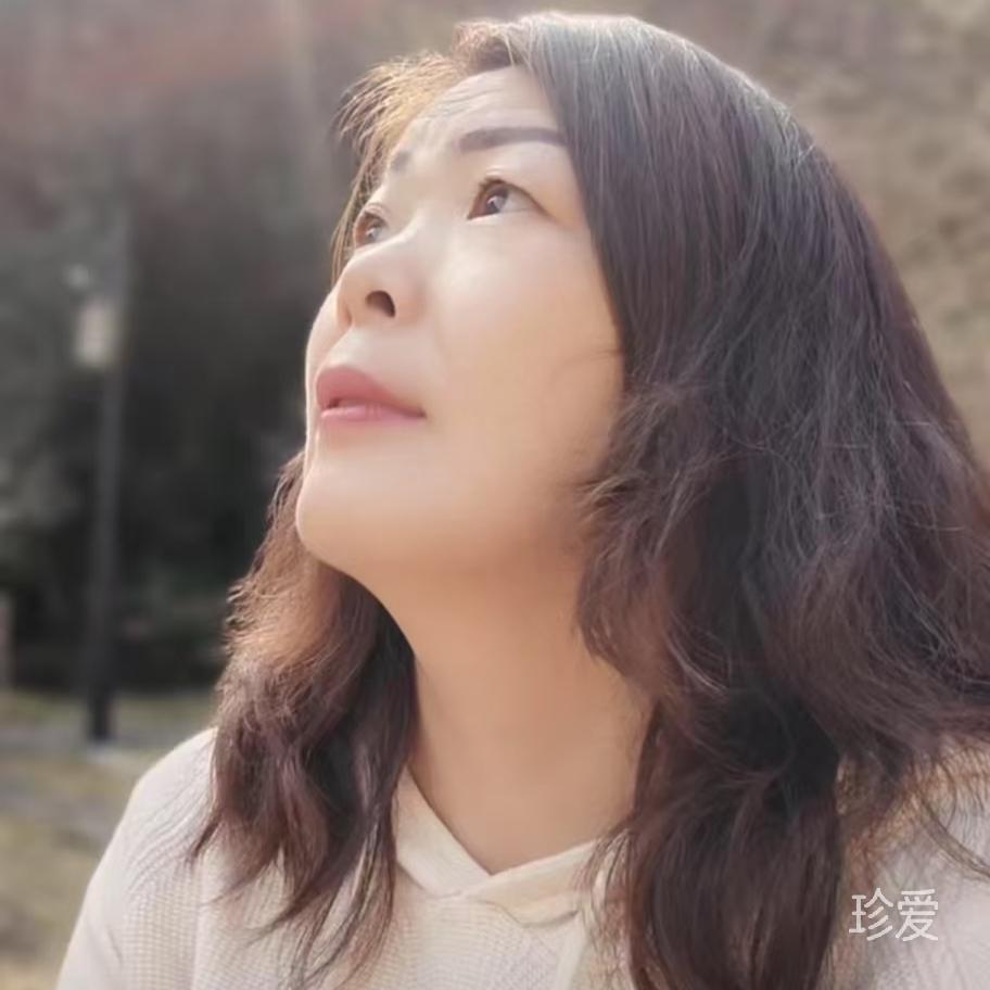 黄诺彤