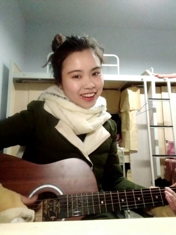 特别阳光的女子