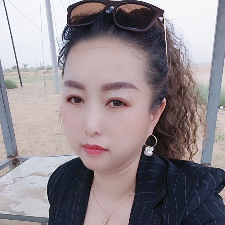 堅強(qiáng)的女人