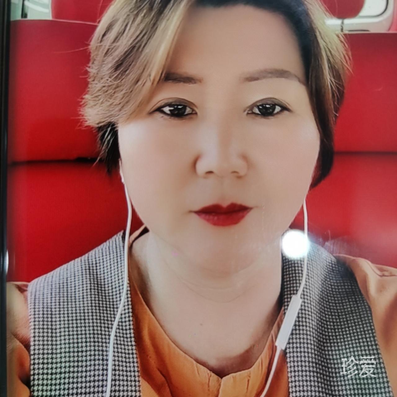 奕奕彩儿