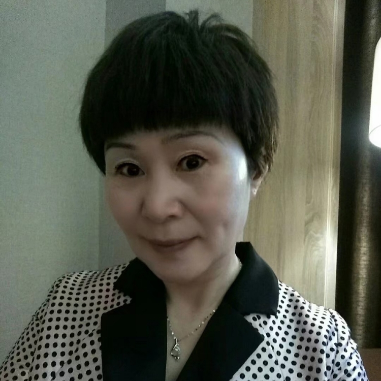 女士