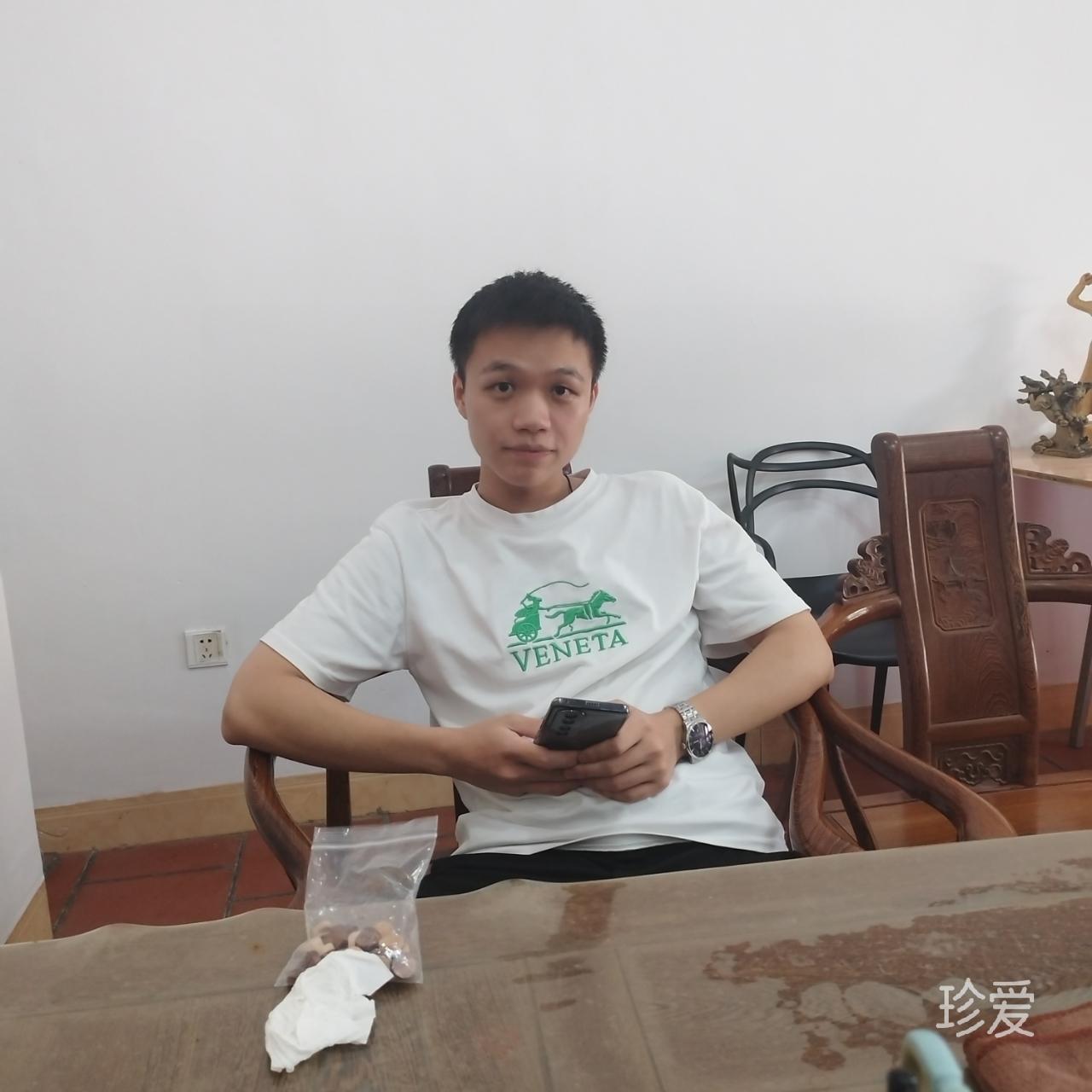 普碇