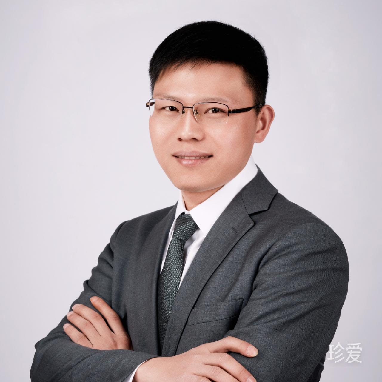宽广的肩膀