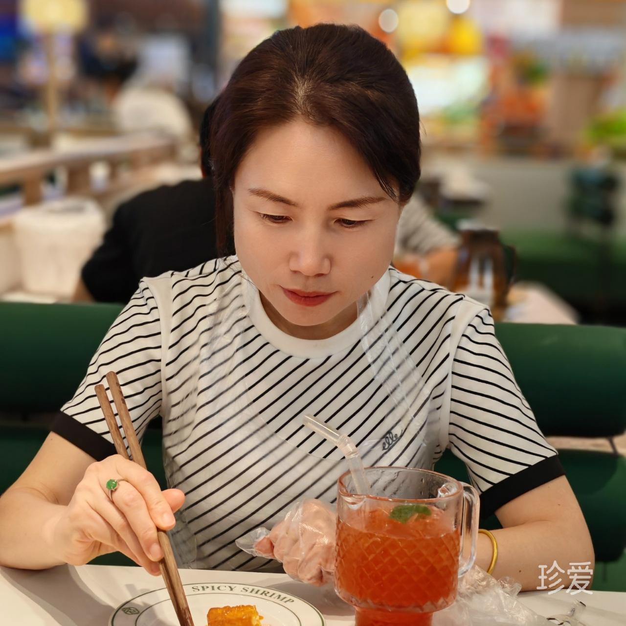 阳光在脸上跳舞