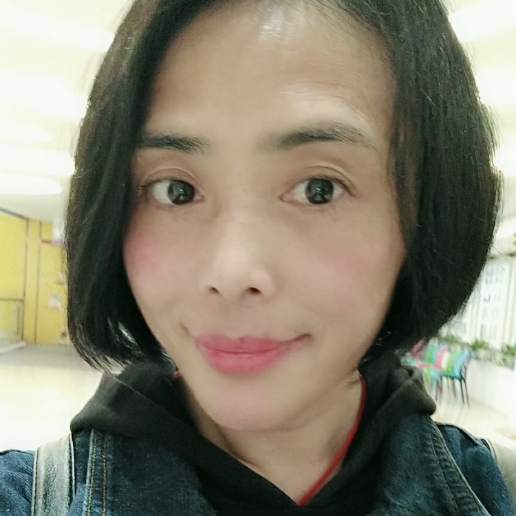 爱上你不是我错