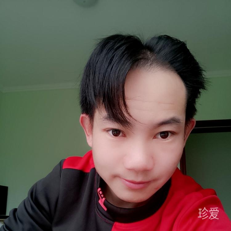 長著娃娃臉的大齡青年