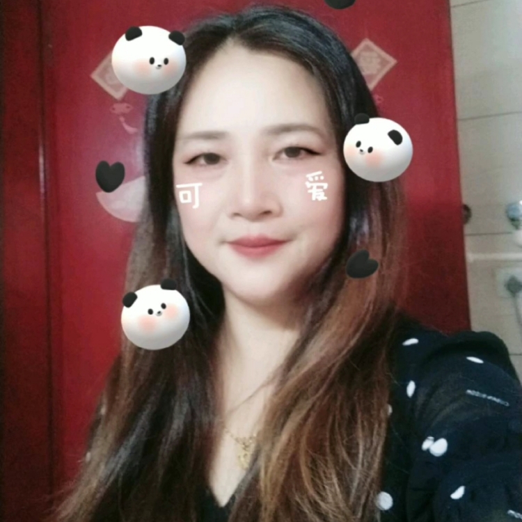 我是兩個(gè)寶貝的媽媽，三個(gè)寶貝的奶奶還是兩個(gè)寶貝的外婆。