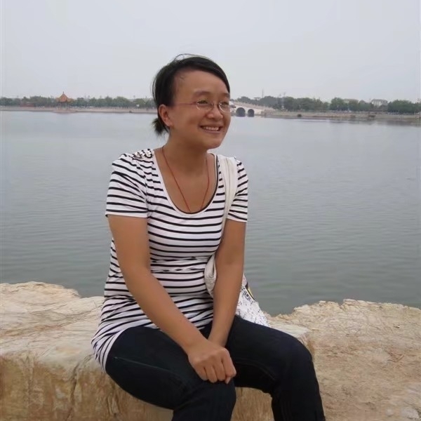 遙遠(yuǎn)的月球