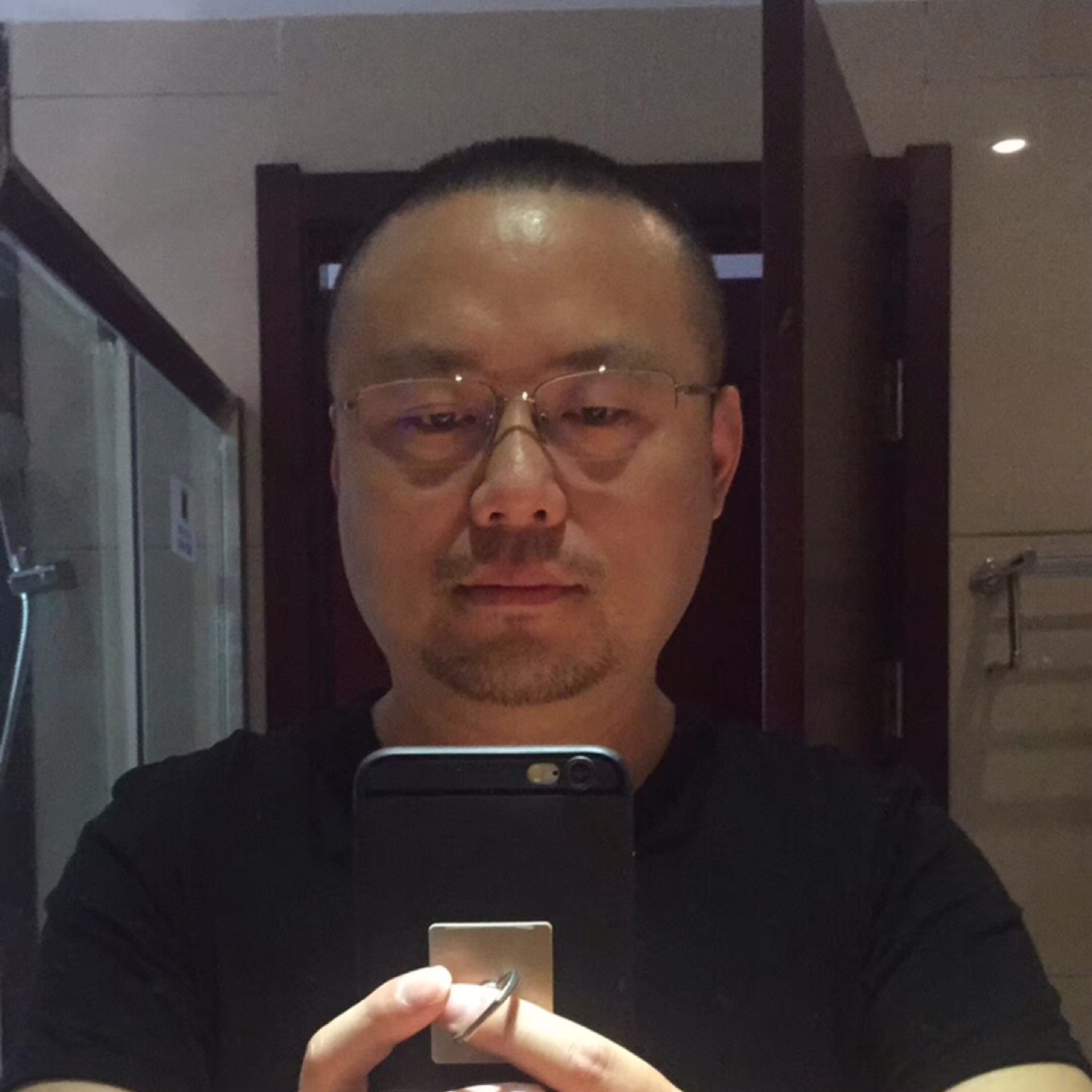 最熟悉的陌生人