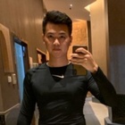 清早眉間白云生