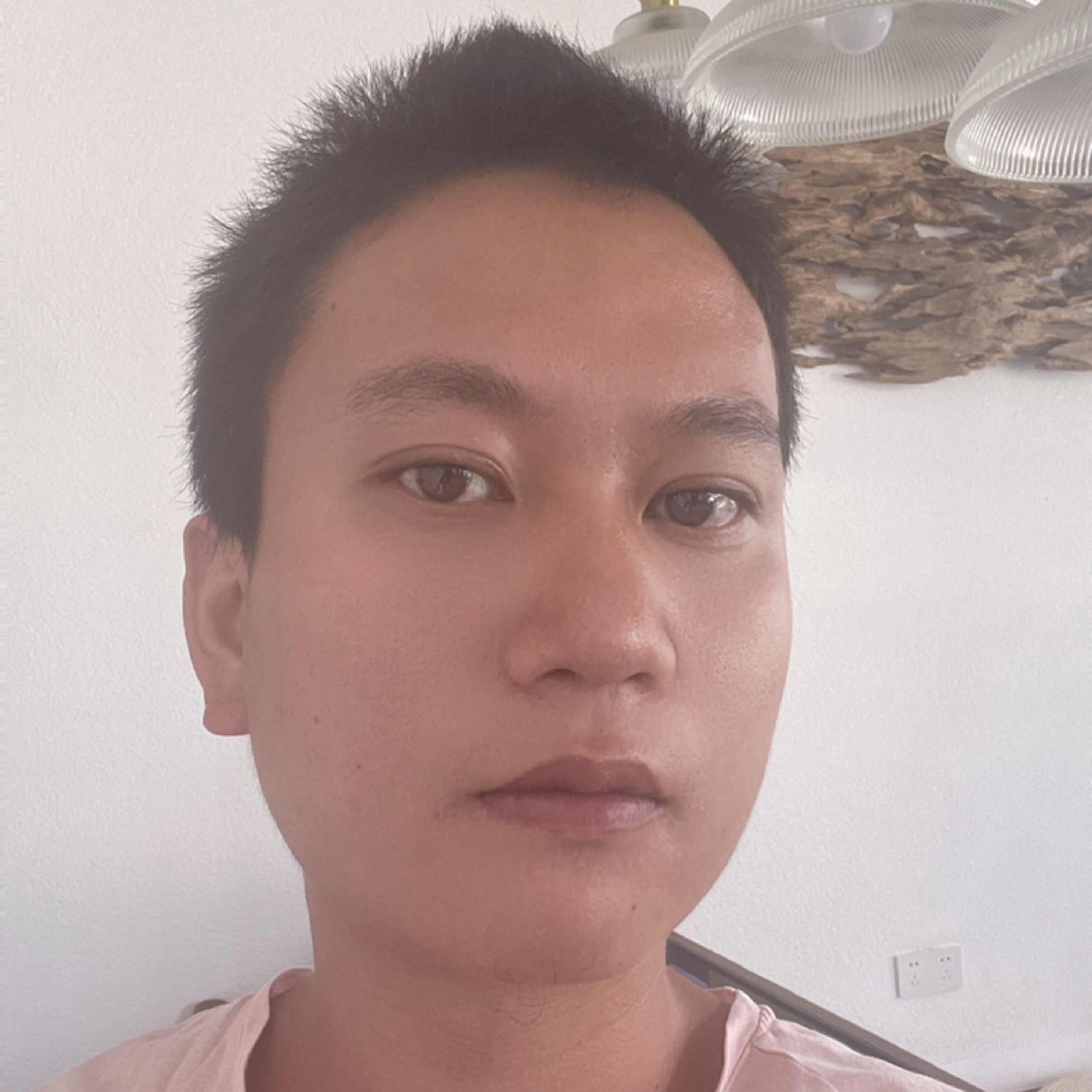 優美的低于生活