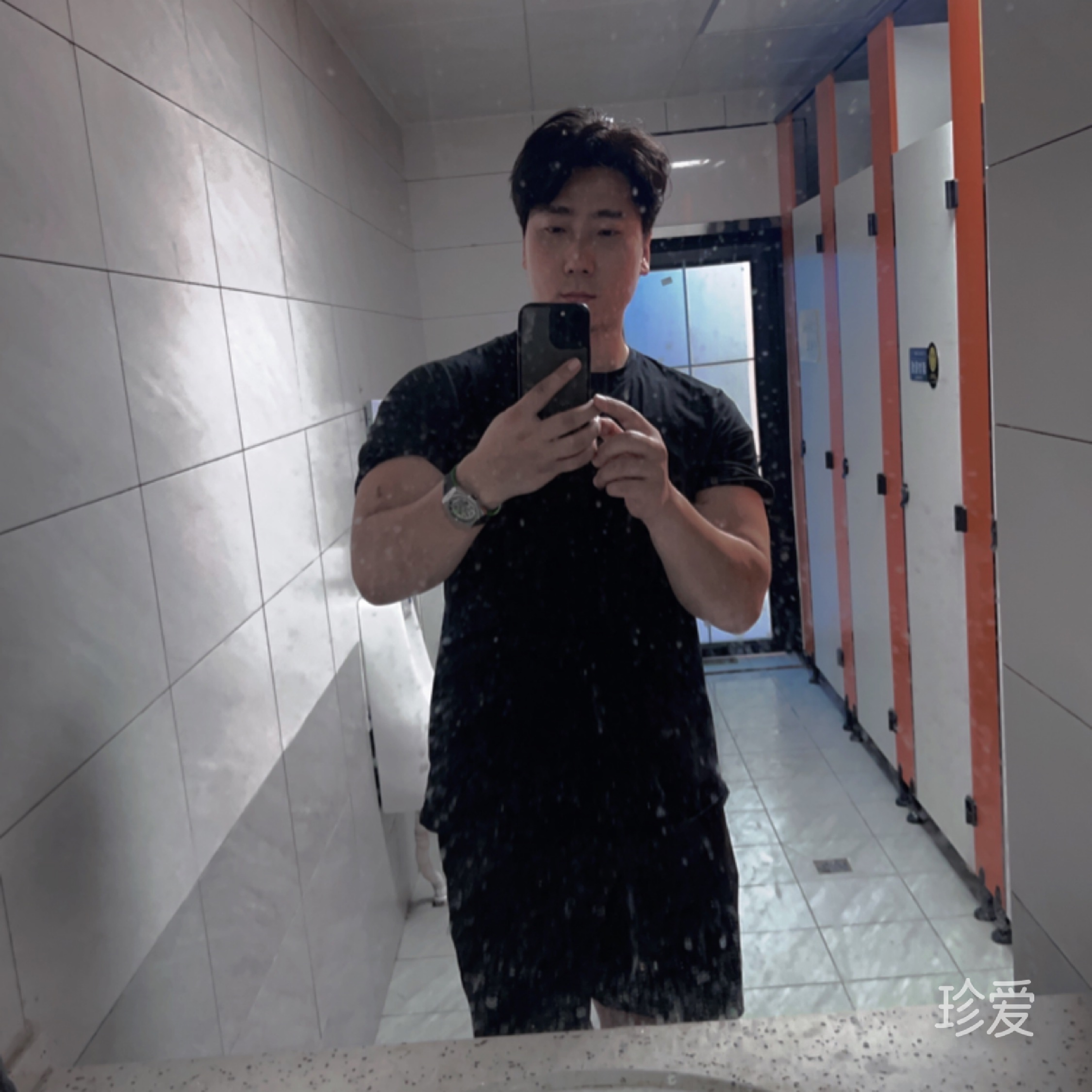 青迈男子