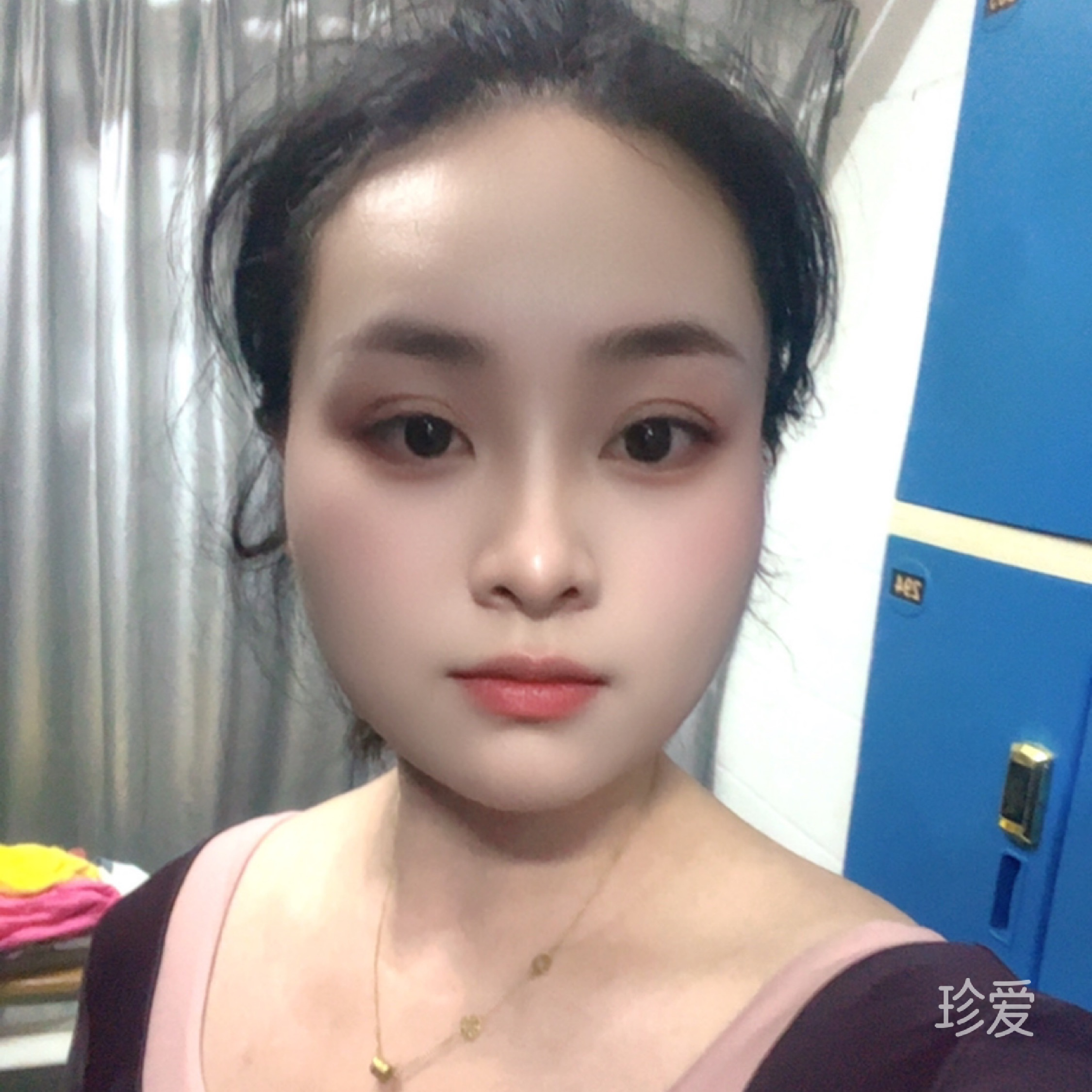 夜空里的一抹亮光