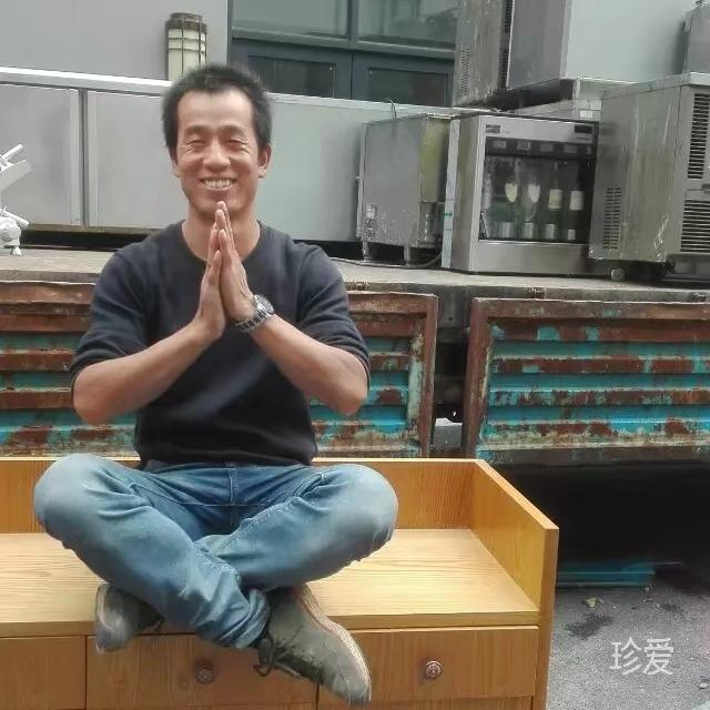 樱花雨落巴黎岸