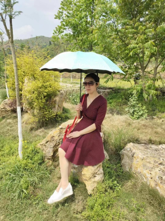 高傲女王永不言棄