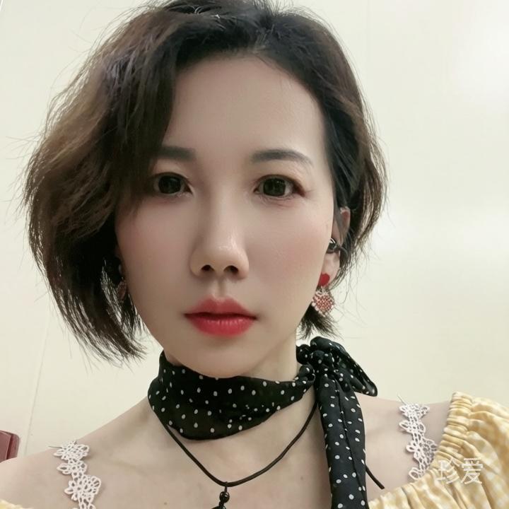 請叫我秋秋