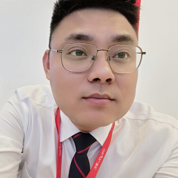 左手边缺了个锤子