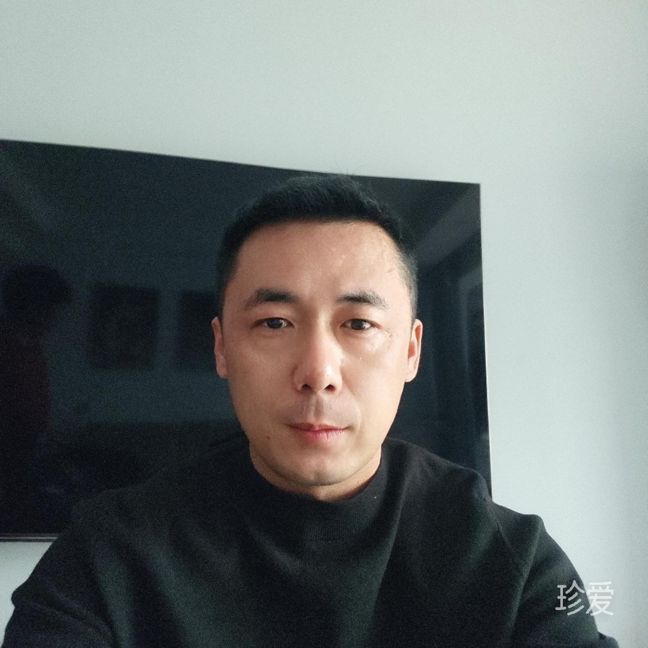 雨叶下的青蛙